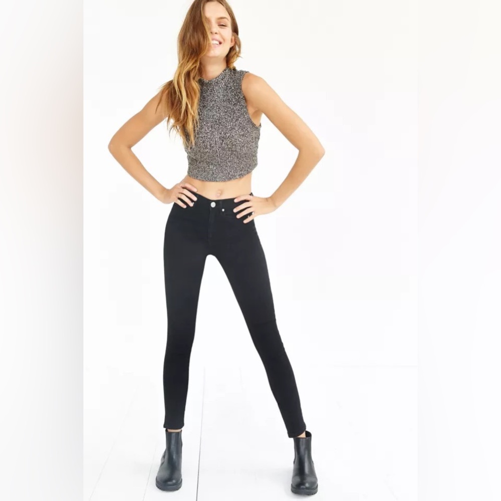 BDG Twig High Rise Crop Stretch Black Jeans